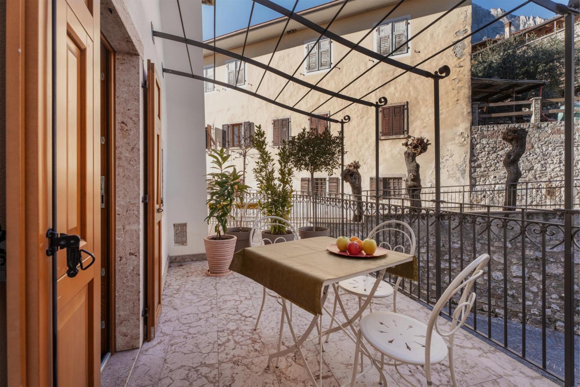 Pietra Rara Apartments Пиетрамурата Екстериор снимка