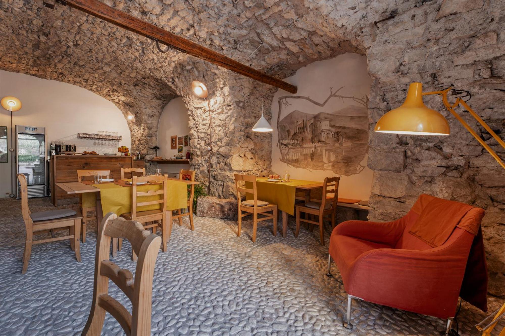 Pietra Rara Apartments Пиетрамурата Екстериор снимка